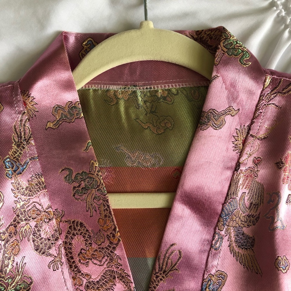 Beautiful vintage pinkish purple kimono - Picture 6 of 8